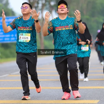Runner Photo 3673474