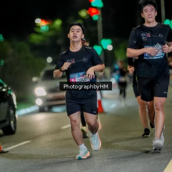 Runner Photo 3673702
