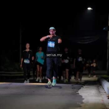 Runner Photo 3673703