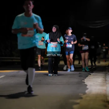 Runner Photo 3674134