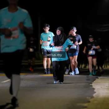 Runner Photo 3674159