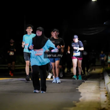 Runner Photo 3674173