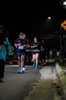 Runner Photo 3674215
