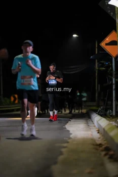 Runner Photo 3674366