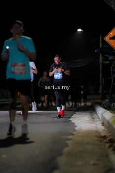 Runner Photo 3674377