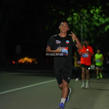 Runner Photo 3674387