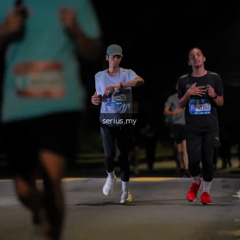 Runner Photo 3674396