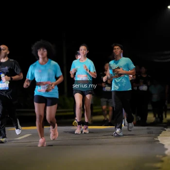 Runner Photo 3674494