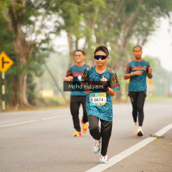 Runner Photo 3674496