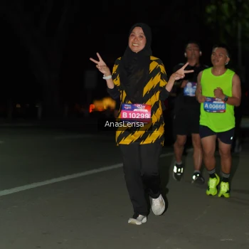 Runner Photo 3674546