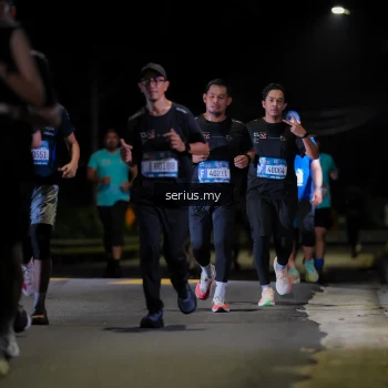 Runner Photo 3674643