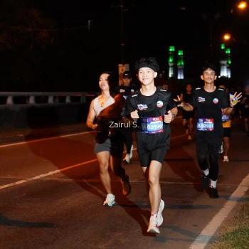 Runner Photo 3674676