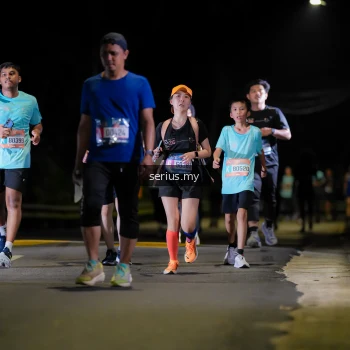 Runner Photo 3674747