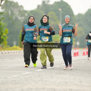 Runner Photo 3674899