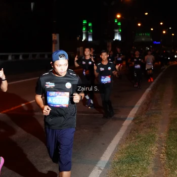 Runner Photo 3675749