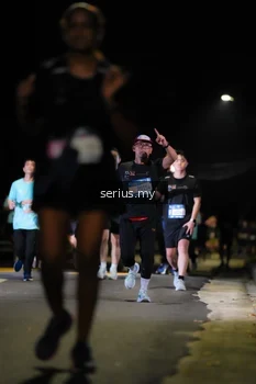 Runner Photo 3675806