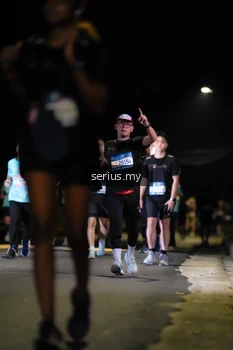 Runner Photo 3675822