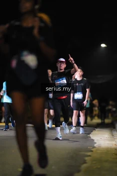 Runner Photo 3675823