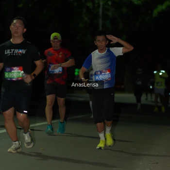 Runner Photo 3675900
