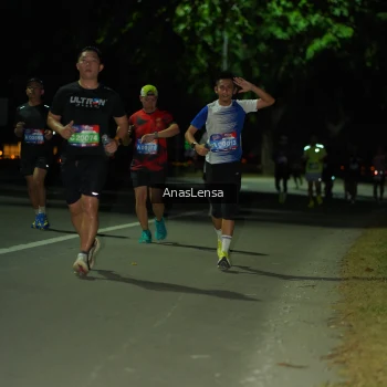 Runner Photo 3675917