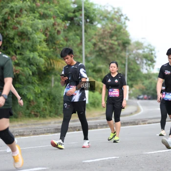 Runner Photo 3676096