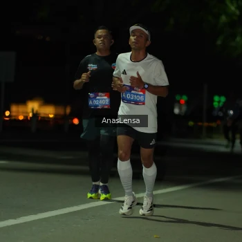 Runner Photo 3676101