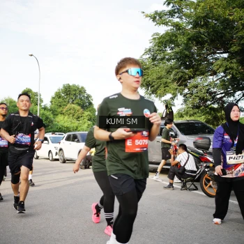 Runner Photo 3676105
