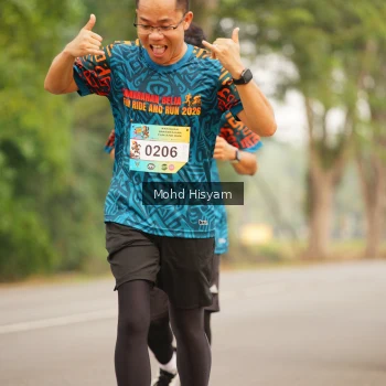 Runner Photo 3676172