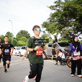 Runner Photo 3676189