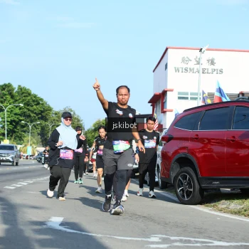 Runner Photo 3676272