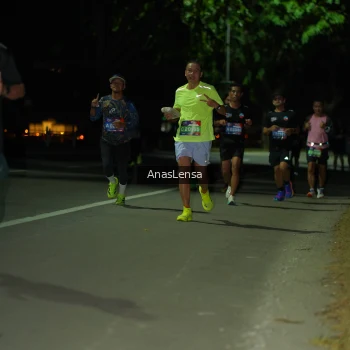 Runner Photo 3676290