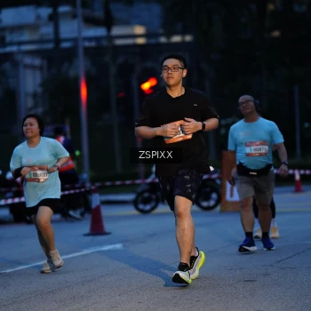 Runner Photo 3676298