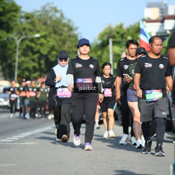 Runner Photo 3676334