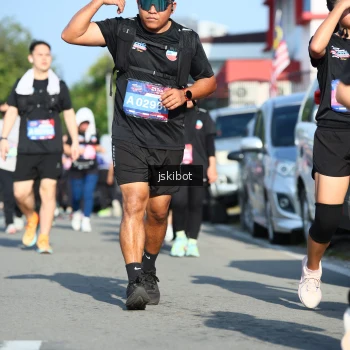 Runner Photo 3676395