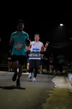 Runner Photo 3676436