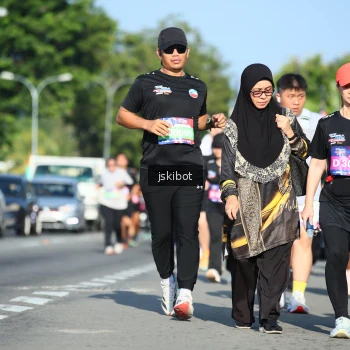 Runner Photo 3676463