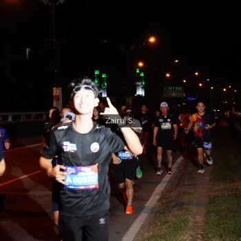 Runner Photo 3676530