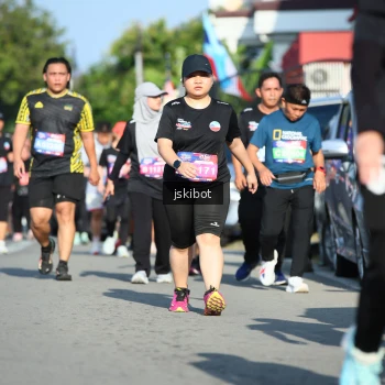 Runner Photo 3676587