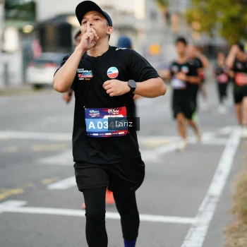 Runner Photo 3676595