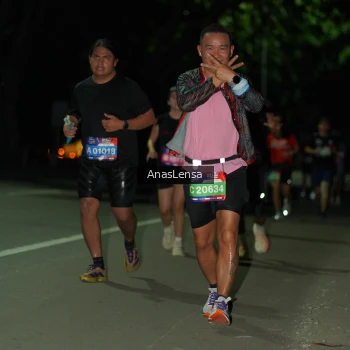 Runner Photo 3676624