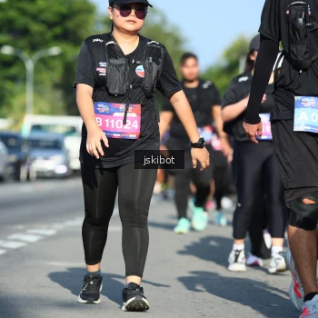 Runner Photo 3676649