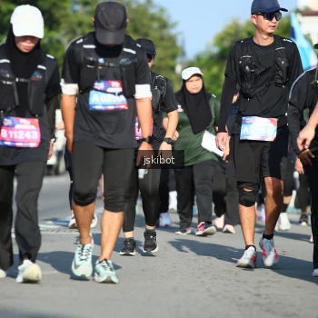 Runner Photo 3676695