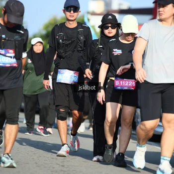 Runner Photo 3676696