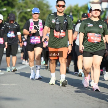 Runner Photo 3676757