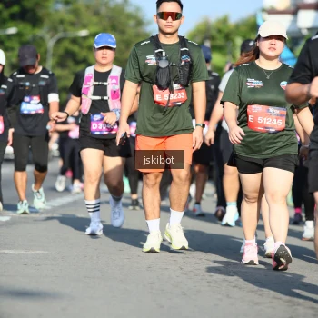 Runner Photo 3676763