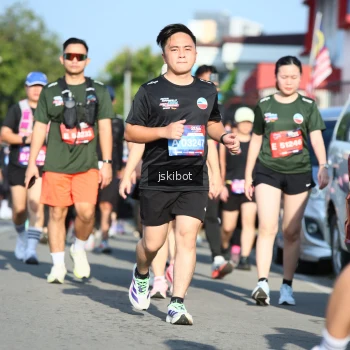 Runner Photo 3676764