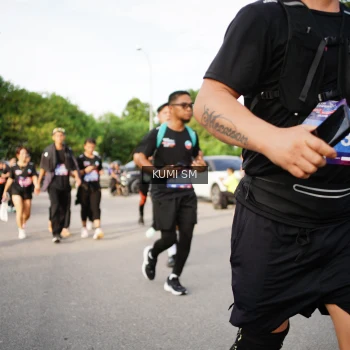 Runner Photo 3676777