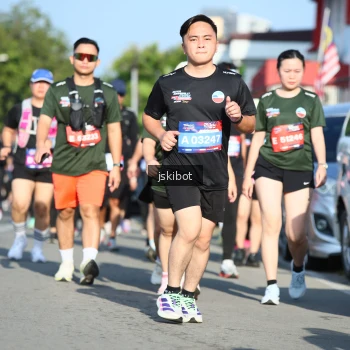 Runner Photo 3676779