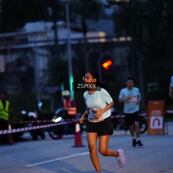 Runner Photo 3676806