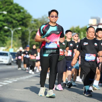 Runner Photo 3676839